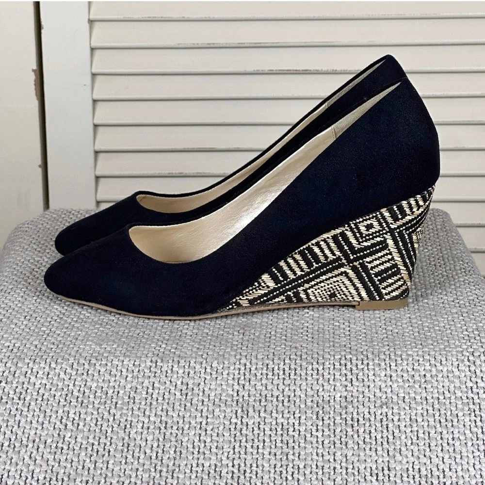 Chic Eva by Coral‎ 8 AK Black & Tan Wedges Modern Classic Geometric Heels Size 6